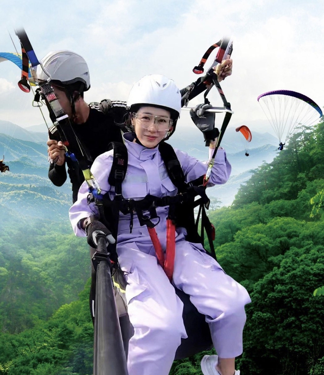 Lộ ảnh Son Ye Jin "đu đưa" với trai lạ, fan chỉ ra bằng chứng cho thấy "chị đẹp" chưa từng lừa dối Hyun Bin - Ảnh 2. Lộ ảnh Son Ye Jin "đu đưa" với trai lạ, fan chỉ ra bằng chứng cho thấy "chị đẹp" chưa từng lừa dối Hyun Bin - Ảnh 2.