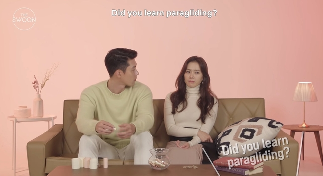 Lộ ảnh Son Ye Jin "đu đưa" với trai lạ, fan chỉ ra bằng chứng cho thấy "chị đẹp" chưa từng lừa dối Hyun Bin - Ảnh 4. Lộ ảnh Son Ye Jin "đu đưa" với trai lạ, fan chỉ ra bằng chứng cho thấy "chị đẹp" chưa từng lừa dối Hyun Bin - Ảnh 4.