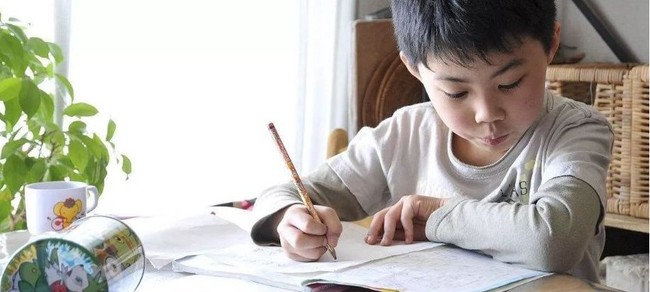 Đừng cuống cuồng cho con học chữ, cô giáo Hà Nội cho biết đây mới là những năng lực trẻ cần học trước khi bước vào lớp 1 - Ảnh 3.