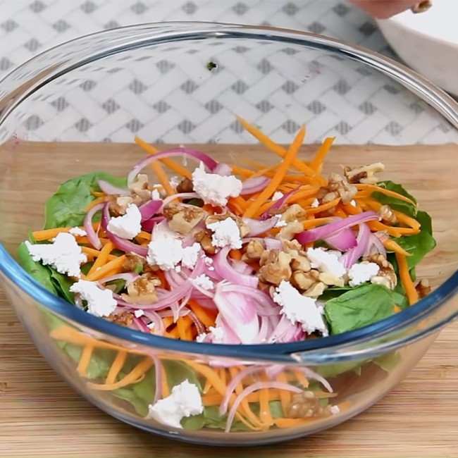 Món salad vừa ngon, vừa &quot;đỉnh&quot;: Mang đi làm ăn trưa, sau 1 tuần chị em có thể giảm được hẳn 2cm vòng eo - Ảnh 9.