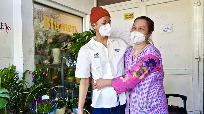 Trọng Hiếu làm MV tôn vinh những người phụ nữ sau 1 tháng bố ruột qua đời - Ảnh 3. Trọng Hiếu làm MV tôn vinh những người phụ nữ sau 1 tháng bố ruột qua đời - Ảnh 3.