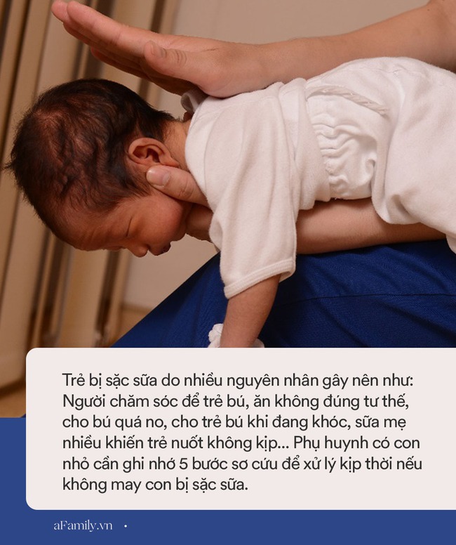 Hú vía xem clip bé trai đang ngồi chơi bỗng dưng mắt lờ đờ, sữa trào ra từ mũi và miệng, cảnh báo hiện tượng gây nguy hiểm tính mạng - Ảnh 4. Hú vía xem clip bé trai đang ngồi chơi bỗng dưng mắt lờ đờ, sữa trào ra từ mũi và miệng, cảnh báo hiện tượng gây nguy hiểm tính mạng - Ảnh 4.
