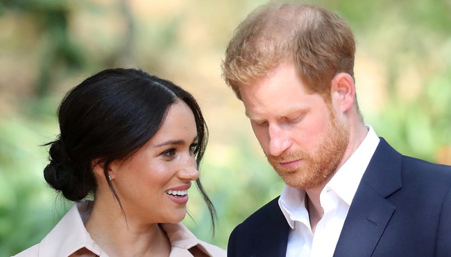 Harry nói về 3 lần cảm thấy bất lực khi ở Hoàng gia Anh và tiết lộ câu nói của Meghan giúp anh &quot;làm lại cuộc đời&quot; - Ảnh 4.