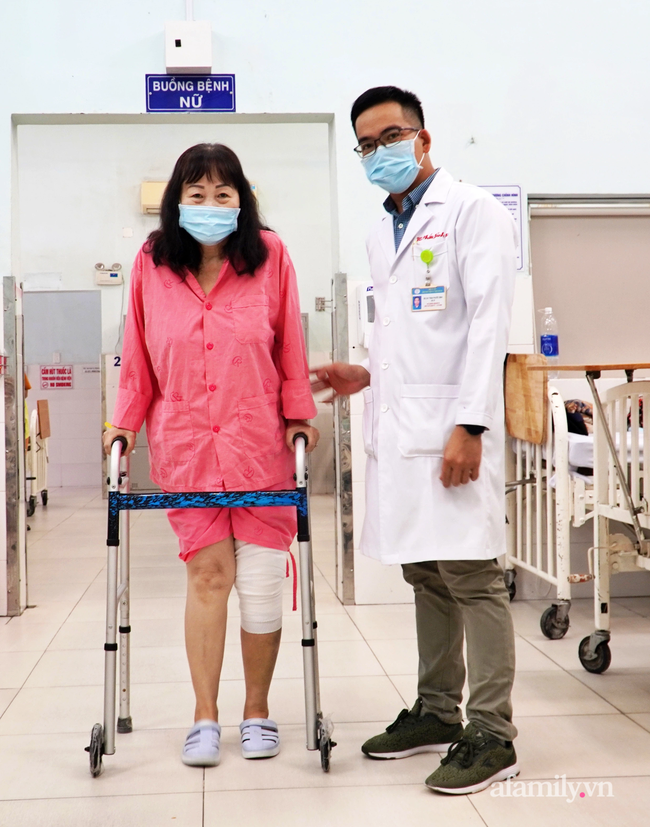 Người phụ nữ bị &quot;hành xác&quot; suốt 3 năm sau tai nạn được cứu bằng ca mổ lần tiên đầu thực hiện tại Việt Nam - Ảnh 3.