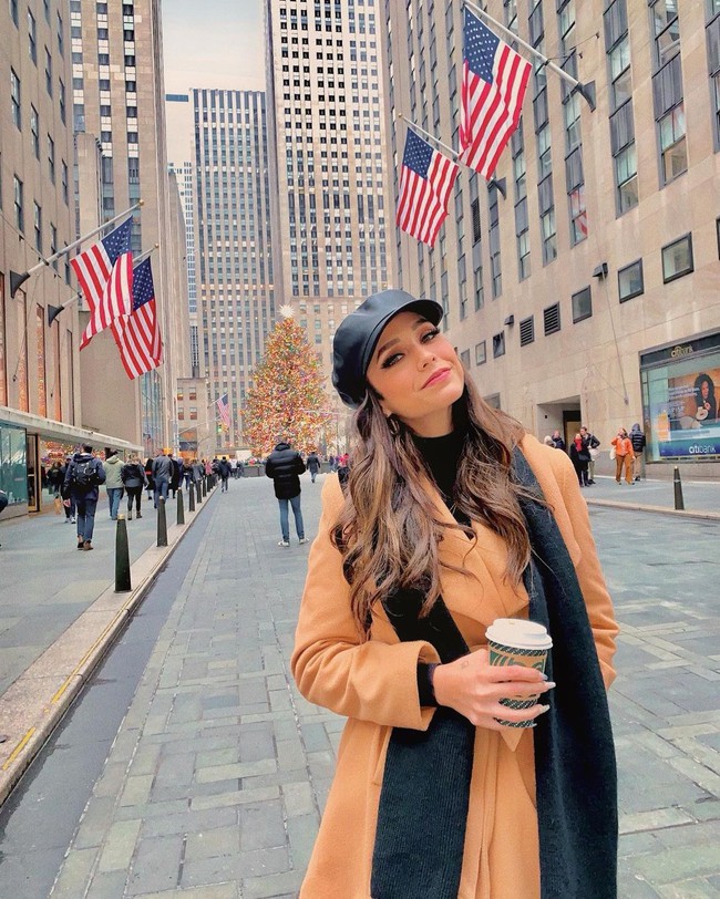 Nhan sắc gây trầm trồ của Á hậu 2 Miss Universe 2020: Gương mặt hoàn hảo như búp bê, nhìn đến body lại càng "nóng" hơn - Ảnh 7. Nhan sắc gây trầm trồ của Á hậu 2 Miss Universe 2020: Gương mặt hoàn hảo như búp bê, nhìn đến body lại càng "nóng" hơn - Ảnh 7.