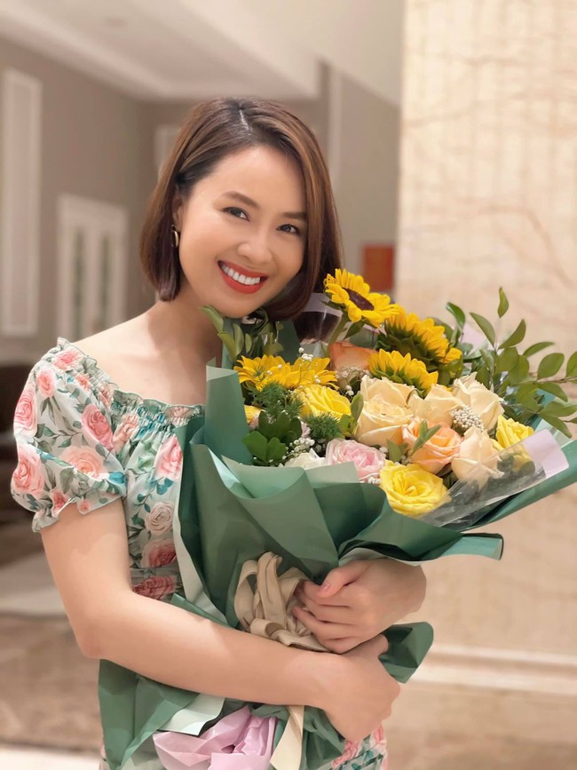 Hướng dương ngược nắng: Hồng Diễm úp mở đoạn kết buồn của Kiên - Châu bất chấp loạt hình ảnh rò rỉ trên mạng xã hội - Ảnh 3.