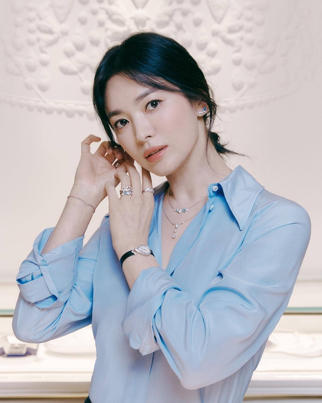Song Hye Kyo là &quot;nữ đại gia&quot; có tiếng của Kbiz.