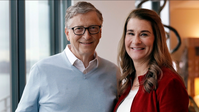 Phản ứng bất ngờ của cư dân mạng khi tỷ phú Bill Gates tuyên bố ly hôn trên Twitter: Anh độc thân rồi, có là của em không? - Ảnh 1.