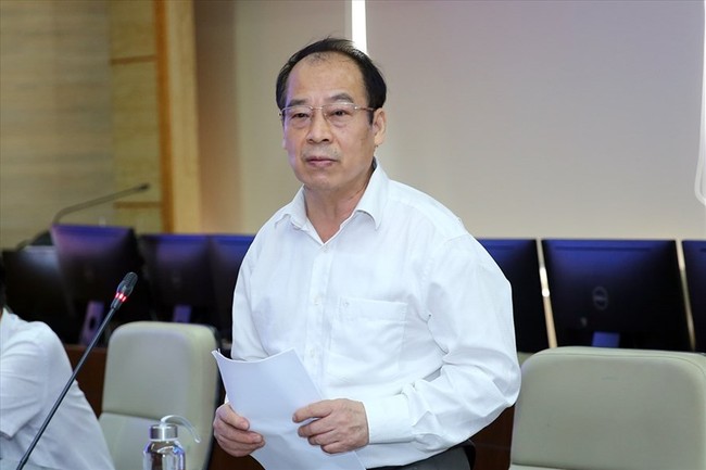 Chuyên gia lý giải trường hợp nam thanh niên Hà Nội mắc COVID-19 khi ngồi gần 2 ca dương tính trên máy bay - Ảnh 1. Chuyên gia lý giải trường hợp nam thanh niên Hà Nội mắc COVID-19 khi ngồi gần 2 ca dương tính trên máy bay - Ảnh 1.