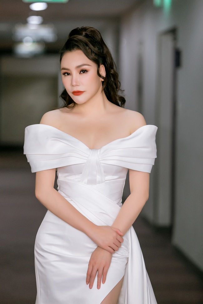 Nathan Lee livestream kể tính cách thật của Hồ Quỳnh Hương, nhắn Thu Minh hãy suy nghĩ lại vì lý do này - Ảnh 3. Nathan Lee livestream kể tính cách thật của Hồ Quỳnh Hương, nhắn Thu Minh hãy suy nghĩ lại vì lý do này - Ảnh 3.