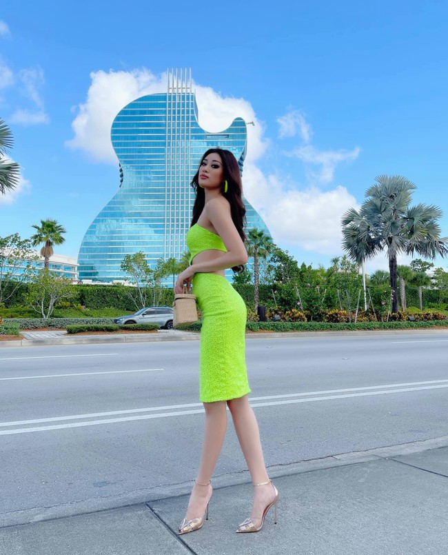 Khánh Vân cập nhật tình hình tại Mỹ dự Miss Universe 2020:  Từ thần thái đến body &quot;nóng bỏng mắt&quot; thế này chắc đối thủ cũng phải dè chừng - Ảnh 6.