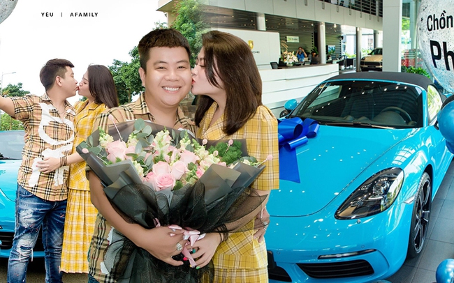 Câu chuyện về người chồng mua siêu xe 6 tỷ tặng vợ thu hút 42 nghìn like: "Vẫn mua nhẫn kim cương tiền tỷ tặng nên món quà này cũng bình thường!" - Ảnh 2. Câu chuyện về người chồng mua siêu xe 6 tỷ tặng vợ thu hút 42 nghìn like: "Vẫn mua nhẫn kim cương tiền tỷ tặng nên món quà này cũng bình thường!" - Ảnh 2.