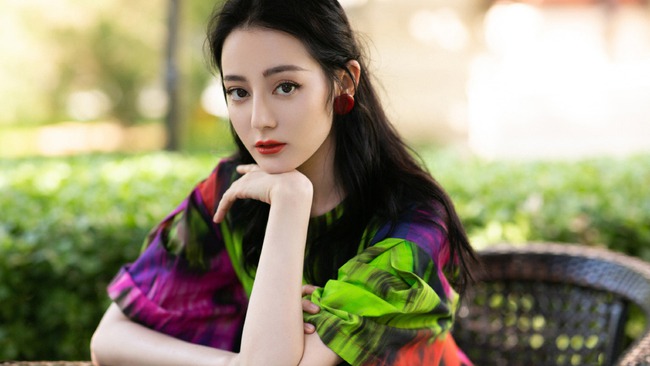 Những mỹ nhân Hoa ngữ đẹp nhất trong mắt người Hàn Quốc: Dương Mịch mất hút, Triệu Lệ Dĩnh và Địch Lệ Nhiệt Ba vẫn phải lép vế trước nữ idol này - Ảnh 7.