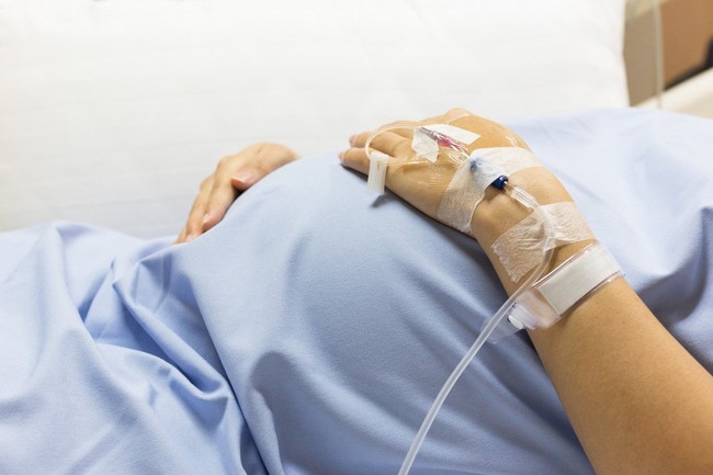 Lại có thêm một nhóm phụ nữ cần được xếp vào nhóm nguy cơ cao khi nhiễm SARS-CoV-2 - Ảnh 2. Lại có thêm một nhóm phụ nữ cần được xếp vào nhóm nguy cơ cao khi nhiễm SARS-CoV-2 - Ảnh 2.