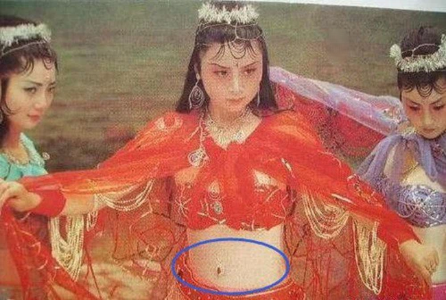 Nhện tinh của Tây du ký 1986: Từng là sinh viên trường Y danh giá, ngã rẽ cuộc đời khiến cô trở thành nhân vật máu mặt của showbiz - Ảnh 2. Nhện tinh của Tây du ký 1986: Từng là sinh viên trường Y danh giá, ngã rẽ cuộc đời khiến cô trở thành nhân vật máu mặt của showbiz - Ảnh 2.