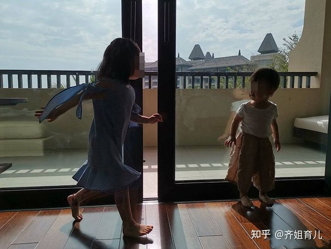 Trong những gia đình đông con, đứa trẻ sinh ra ở thứ tự này sẽ dễ cho mình là người khổ nhất mà nhiều bố mẹ không hề hay biết - Ảnh 2. Trong những gia đình đông con, đứa trẻ sinh ra ở thứ tự này sẽ dễ cho mình là người khổ nhất mà nhiều bố mẹ không hề hay biết - Ảnh 2.