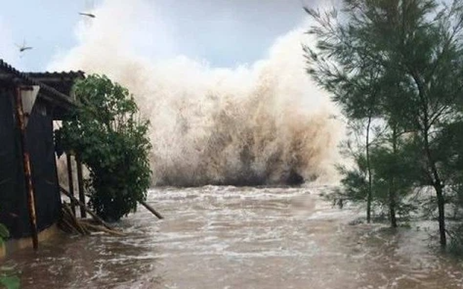 Sáng 13/6, bão số 2 đổ bộ vào những tỉnh, thành nào? - Ảnh 1. Sáng 13/6, bão số 2 đổ bộ vào những tỉnh, thành nào? - Ảnh 1.