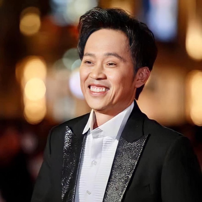 Phía Hoài Linh nói gì trước tin đồn bị HTV cấm sóng sau lùm xùm 14 tỷ từ thiện? - Ảnh 2.