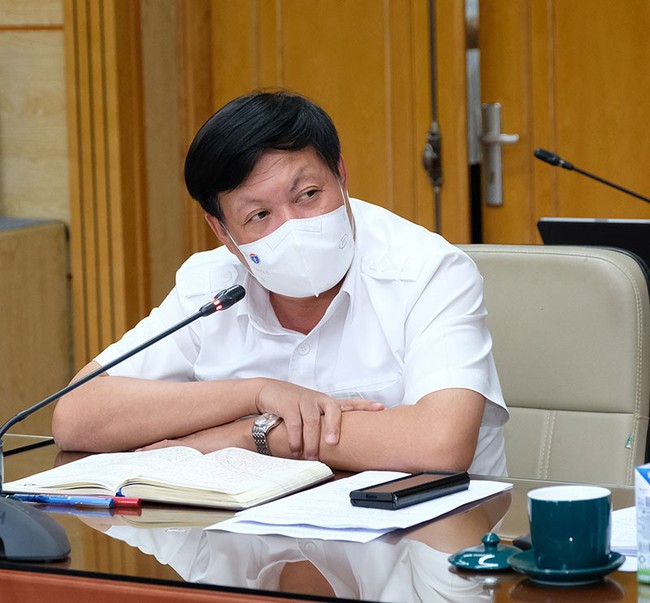 Thứ trưởng Đỗ Xuân Tuyên tại cuộc họp