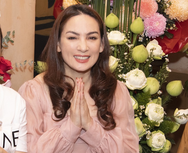 Xôn xao loạt bằng chứng minh oan cho Phi Nhung trong vụ bị tố đòi 40 triệu "tiền xăng xe" khi hát ở chùa - Ảnh 4. Xôn xao loạt bằng chứng minh oan cho Phi Nhung trong vụ bị tố đòi 40 triệu "tiền xăng xe" khi hát ở chùa - Ảnh 4.