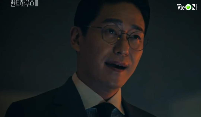 Cuộc chiến thượng lưu 3 tập 3: Ju Dan Tae bị &quot;hành&quot; lên bờ, xuống ruộng, sốc nhất là màn lật mặt của Seok Kyung - Ảnh 16.