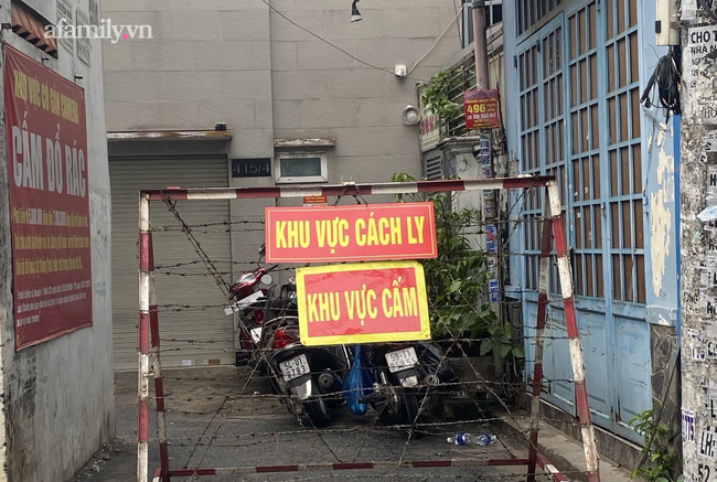 KHẨN: Từ 0 giờ ngày 20/6, TP.HCM thiết lập vùng phong tỏa một số khu vực tại huyện Hóc Môn - Ảnh 1.