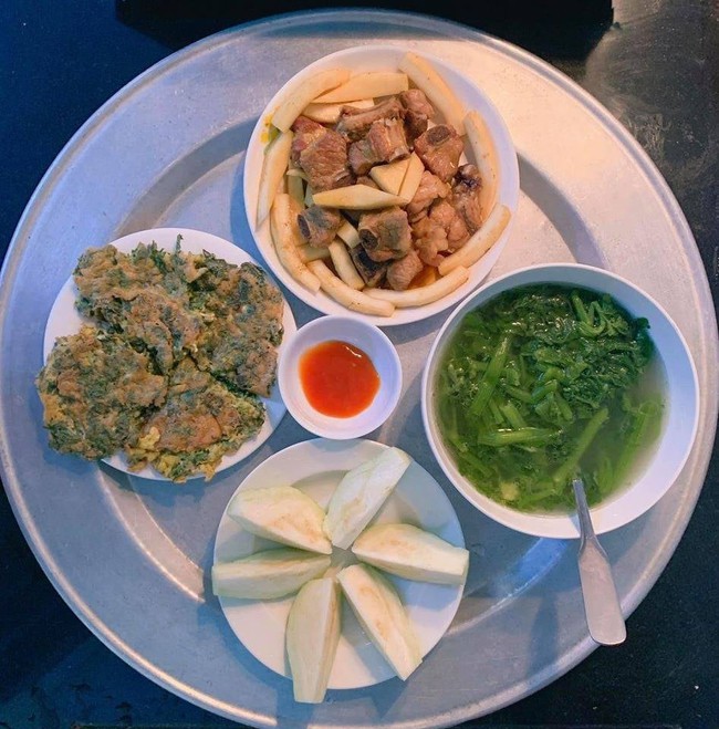 Gợi ý loạt thực đơn ngon - bổ - rẻ cho mâm cơm ngày Gia đình Việt Nam thêm vui vẻ, ấm cúng - Ảnh 5.