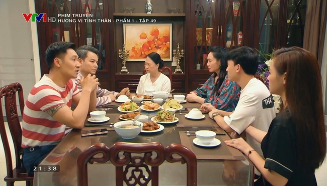 Hương vị tình thân: Khán giả phát mệt vì Thy quá khéo, liên tục bám dính Huy như keo trước mặt người lớn trong nhà - Ảnh 4. Hương vị tình thân: Khán giả phát mệt vì Thy quá khéo, liên tục bám dính Huy như keo trước mặt người lớn trong nhà - Ảnh 4.