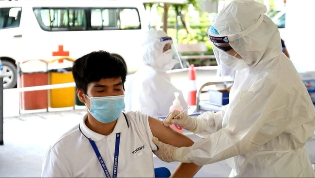 Việt Nam phê duyệt vắc-xin Covid-19 của Trung Quốc - Ảnh 2.