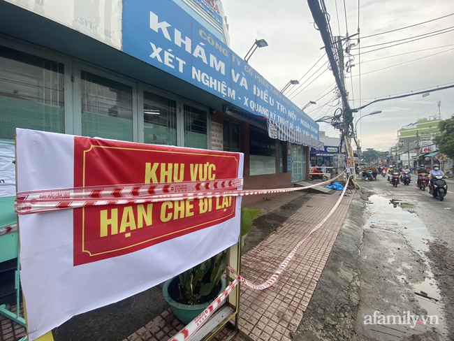 TP.HCM: 2 phòng khám đa khoa phải tạm ngưng hoạt động vì có ca nhiễm COVID-19 đến trị bệnh - Ảnh 4.