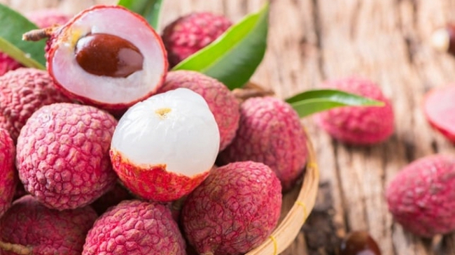 Người xưa ăn vải xong đều cất giữ thứ này như báu vật trị bệnh đau dạ dày, tiểu đường, đặc biệt chị em nào cũng thích mê vì công dụng này - Ảnh 1. Người xưa ăn vải xong đều cất giữ thứ này như báu vật trị bệnh đau dạ dày, tiểu đường, đặc biệt chị em nào cũng thích mê vì công dụng này - Ảnh 1.