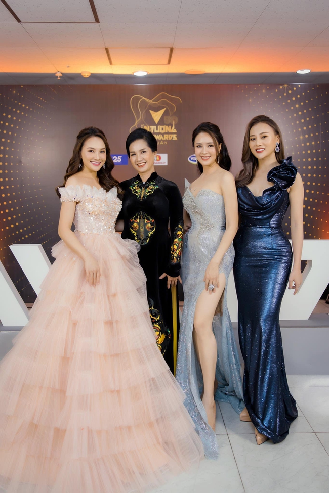 Hương vị tình thân: Được nhận xét đóng vai Nam hợp hơn Phương Oanh, Bảo Thanh nói gì? - Ảnh 5. Hương vị tình thân: Được nhận xét đóng vai Nam hợp hơn Phương Oanh, Bảo Thanh nói gì? - Ảnh 5.