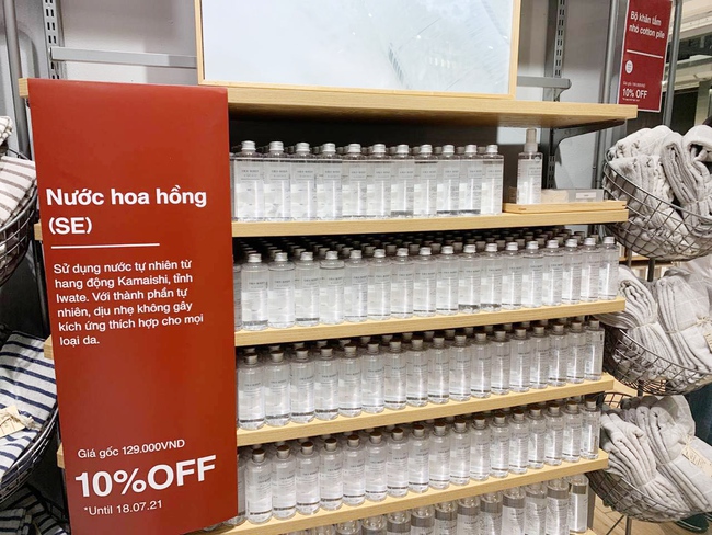 Lượn 1 vòng MUJI Hà Nội, ngoài lọ toner "thần thánh" tôi thấy đúng 4 món này là sale ác liệt, đáng mua nhất - Ảnh 12. Lượn 1 vòng MUJI Hà Nội, ngoài lọ toner "thần thánh" tôi thấy đúng 4 món này là sale ác liệt, đáng mua nhất - Ảnh 12.