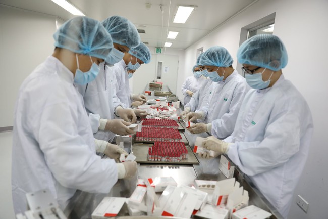 Hình ảnh: Quy trình gia công lô vaccine Sputnik V đầu tiên của Nga tại Việt Nam - Ảnh 11.