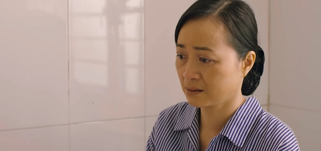 Hãy nói lời yêu tập 29: Bà Hoài vung tiền để Phan rời xa My, còn tới tận bệnh viện van xin mẹ Phan buông tha con mình - Ảnh 4. Hãy nói lời yêu tập 29: Bà Hoài vung tiền để Phan rời xa My, còn tới tận bệnh viện van xin mẹ Phan buông tha con mình - Ảnh 4.
