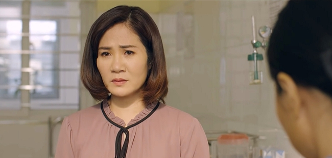 Hãy nói lời yêu tập 29: Bà Hoài vung tiền để Phan rời xa My, còn tới tận bệnh viện van xin mẹ Phan buông tha con mình - Ảnh 3. Hãy nói lời yêu tập 29: Bà Hoài vung tiền để Phan rời xa My, còn tới tận bệnh viện van xin mẹ Phan buông tha con mình - Ảnh 3.