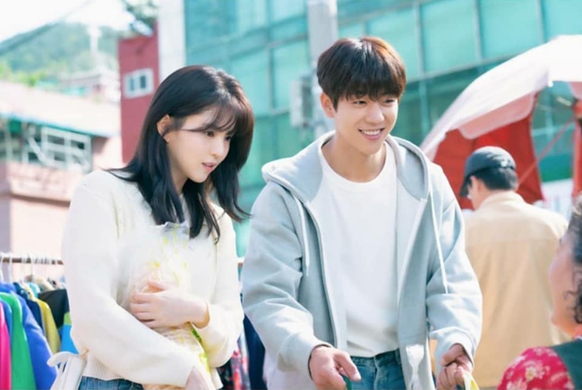 Phim 19+ Nevertheless tập 6: Han So Hee khiến bạn trai mới tuyên bố đối đầu với Song Kang để giành lấy tình yêu - Ảnh 3. Phim 19+ Nevertheless tập 6: Han So Hee khiến bạn trai mới tuyên bố đối đầu với Song Kang để giành lấy tình yêu - Ảnh 3.