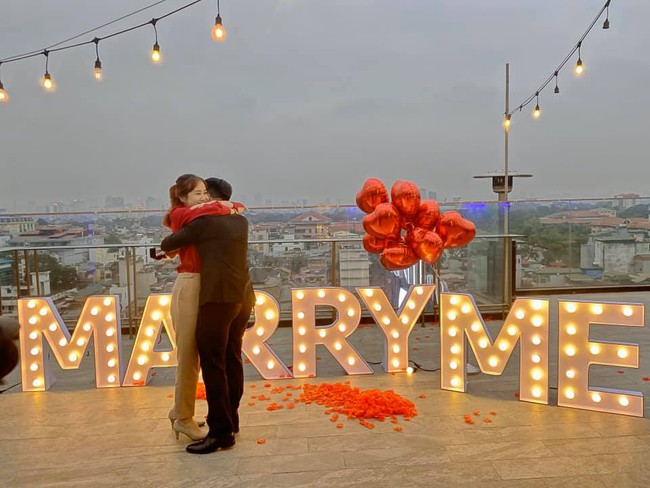Câu chuyện đậm chất cổ tích của cặp đôi Hà thành có duyên nợ từ năm học mẫu giáo: Đi một vòng thật lớn rồi cũng về bên nhau! - Ảnh 10.