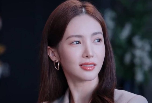 Em là niềm kiêu hãnh của anh: Mỹ nữ yêu Dương Dương hóa ra lại là tình cũ Đặng Luân, nhan sắc không phải dạng vừa - Ảnh 2. Em là niềm kiêu hãnh của anh: Mỹ nữ yêu Dương Dương hóa ra lại là tình cũ Đặng Luân, nhan sắc không phải dạng vừa - Ảnh 2.