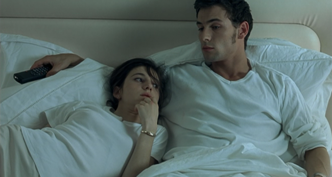 Thấy gì ở phim 18+ Romance: Những cảnh ngoại tình hoan lạc  đến "cháy máy" nhằm lên tiếng về quyền lợi tình dục chính đáng của đàn bà? - Ảnh 3.