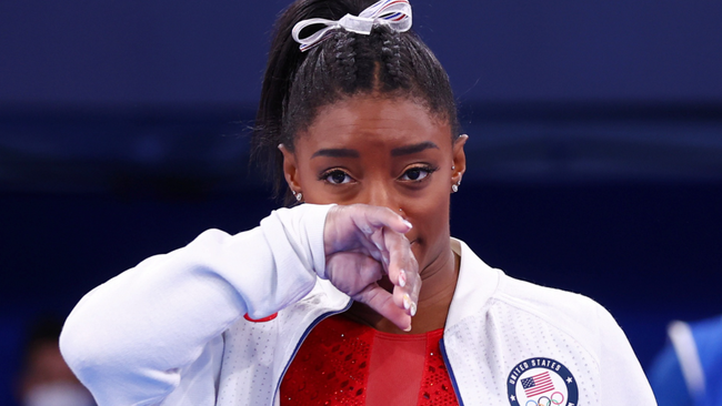 Biểu tượng thể thao Mỹ gây chấn động khi bỏ cuộc ở Olympic Tokyo 2020: Giọt nước mắt sau bao năm kìm nén và quá khứ lạm dụng tình dục - Ảnh 7.