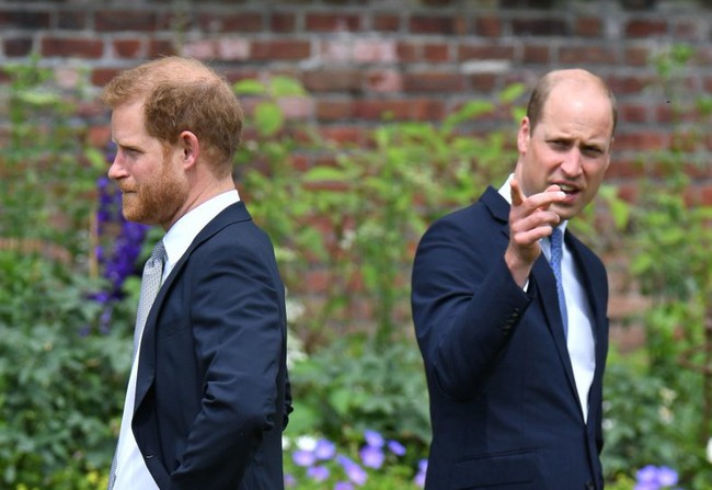 Hoàng tử William hối tiếc vì lỡ nói ra một câu khiến em trai Harry ôm hận mãi trong lòng - Ảnh 3. Hoàng tử William hối tiếc vì lỡ nói ra một câu khiến em trai Harry ôm hận mãi trong lòng - Ảnh 3.