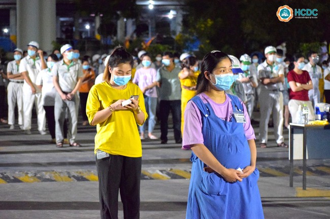 TP.HCM: Bị phong tỏa thêm 7 ngày, cư dân Ehome 3 lo lắng khi hàng loạt bà bầu sắp sinh, nhiều khoản nợ ngân hàng - Ảnh 4.