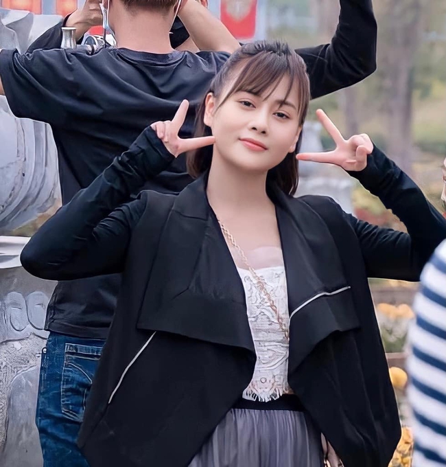 Phương Oanh "Hương vị tình thân" bức xúc vì bị anti-fan lôi ông bà tổ tiên ra chửi nhưng bản thân lại bị mắng ngược - Ảnh 6. Phương Oanh "Hương vị tình thân" bức xúc vì bị anti-fan lôi ông bà tổ tiên ra chửi nhưng bản thân lại bị mắng ngược - Ảnh 6.