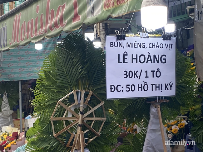 NÓNG: Tạm dừng hoạt động bán vé số và các dịch vụ ăn uống mang về từ 0 giờ ngày 9/7 - Ảnh 1.