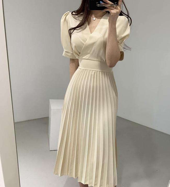 Chồng mua váy tặng vợ nhưng nhầm size, cô đi đổi mới biết thông tin sốc và pha lật kèo khiến gã bội bạc tẽn tò - Ảnh 2.