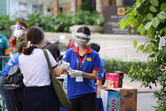 88 trường công bố ĐIỂM CHUẨN đại học 2021: Thêm một ngành có điểm đầu vào cao ngất ngưởng - Ảnh 1.