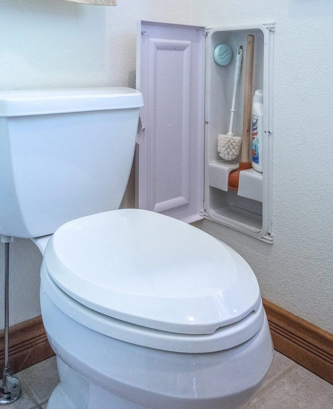 Những sai lầm dễ mắc phải khi vệ sinh nhà tắm và bồn cầu mà bạn cần phải tránh ngay lập tức - Ảnh 1.