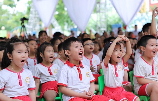 Học sinh Hà Nội trở lại trường sớm nhất ngày 1/9 - Ảnh 1.