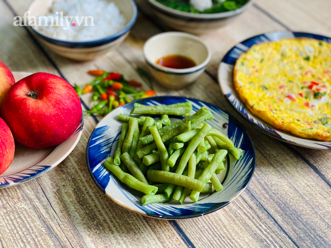 Thực đơn cơm tối giản dị mùa giãn cách: 4 món nấu nhanh vẫn ngon và dinh dưỡng - Ảnh 6. Thực đơn cơm tối giản dị mùa giãn cách: 4 món nấu nhanh vẫn ngon và dinh dưỡng - Ảnh 6.